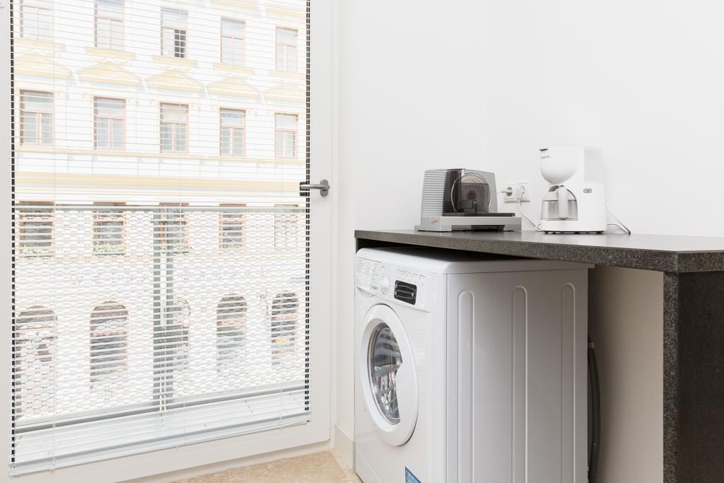 Rafael Kaiser - Paros Apartment - Contactless 24H Check-In Vienna Bilik gambar