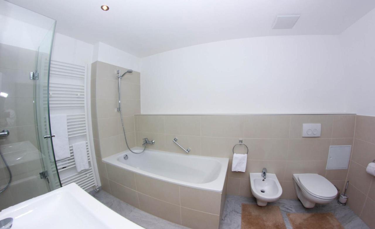 Rafael Kaiser - Paros Apartment - Contactless 24H Check-In Vienna Luaran gambar
